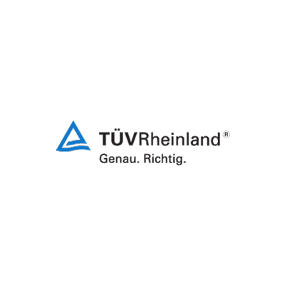 TÜV Rheinland-Logo: Ein blaues Dreieck mit einem doppelten Boden. Danach der Schriftzug in Schwarz.